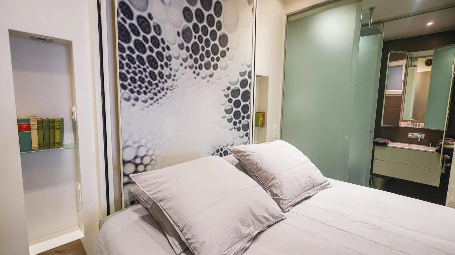 Elegant Appartement Climatise De 65 M2 Avec 2 Ch Párizs 0*,