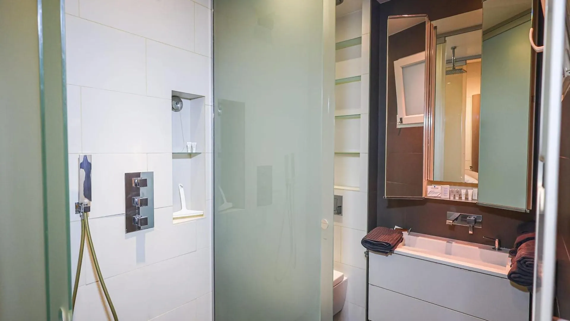 Elegant Appartement Climatise De 65 M2 Avec 2 Ch Paris