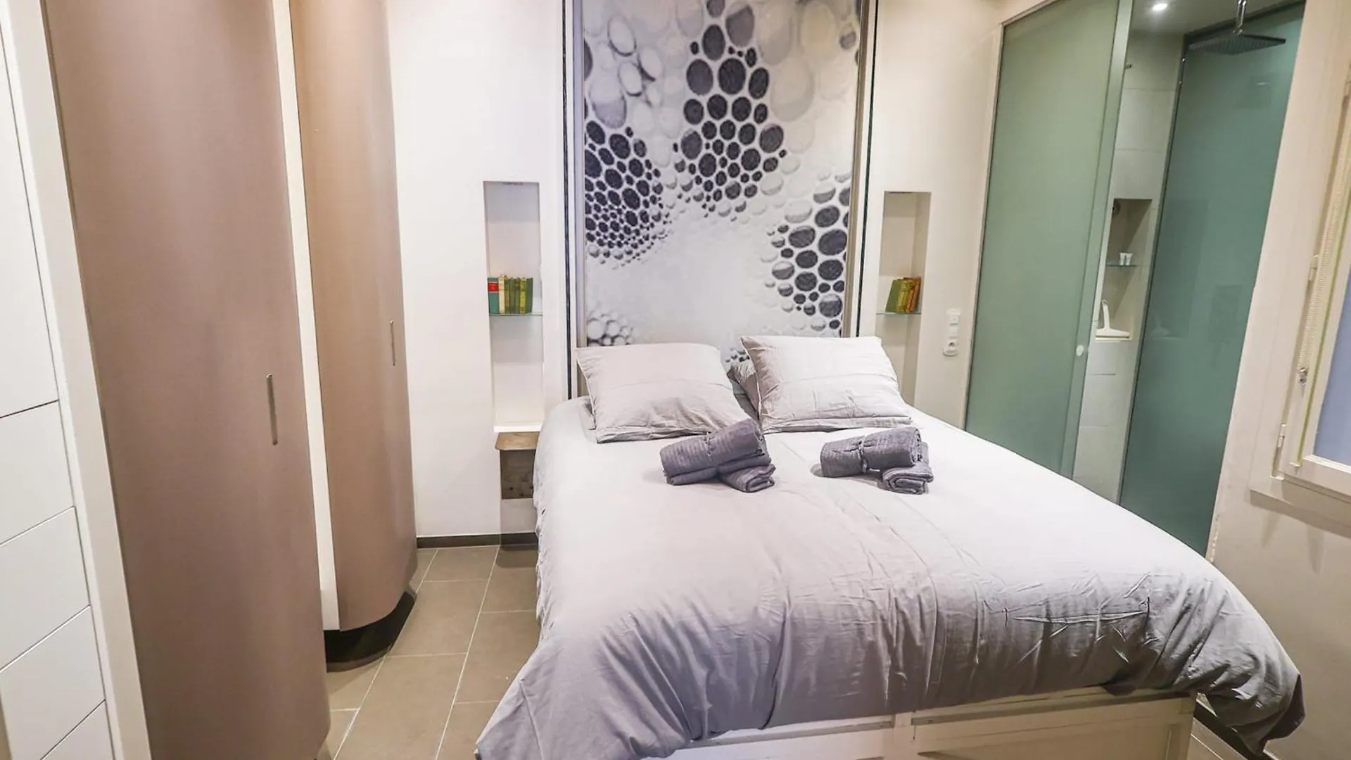 Elegant Appartement Climatise De 65 M2 Avec 2 Ch Paris Apartment